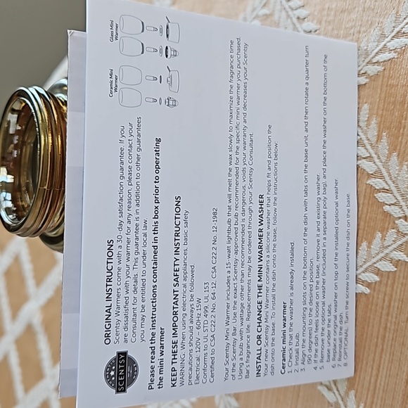 Scentsy Adelaide Electric Amber Nightlight Wall Wax Warmer - Picture 3 of 7